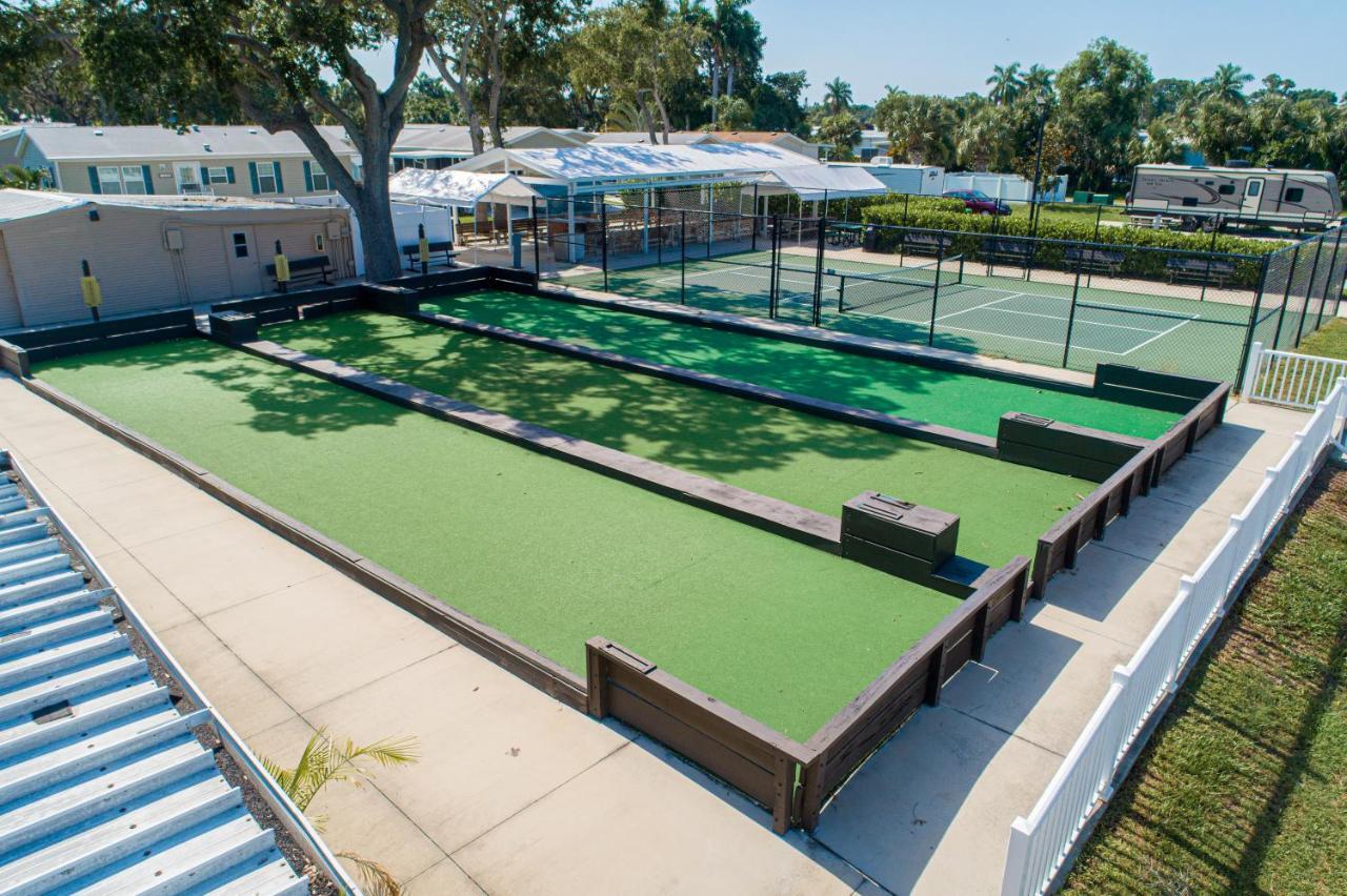 Groves Rv Resort Harlem Heights Exteriér fotografie